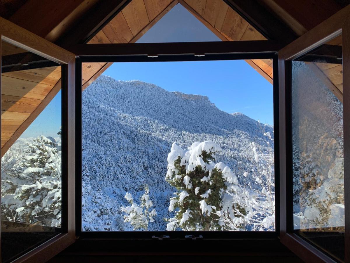 Chalet In The Forest 卡拉维塔 外观 照片