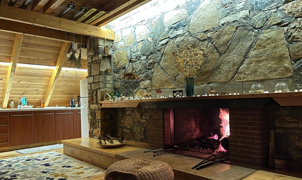Chalet In The Forest 卡拉维塔 外观 照片