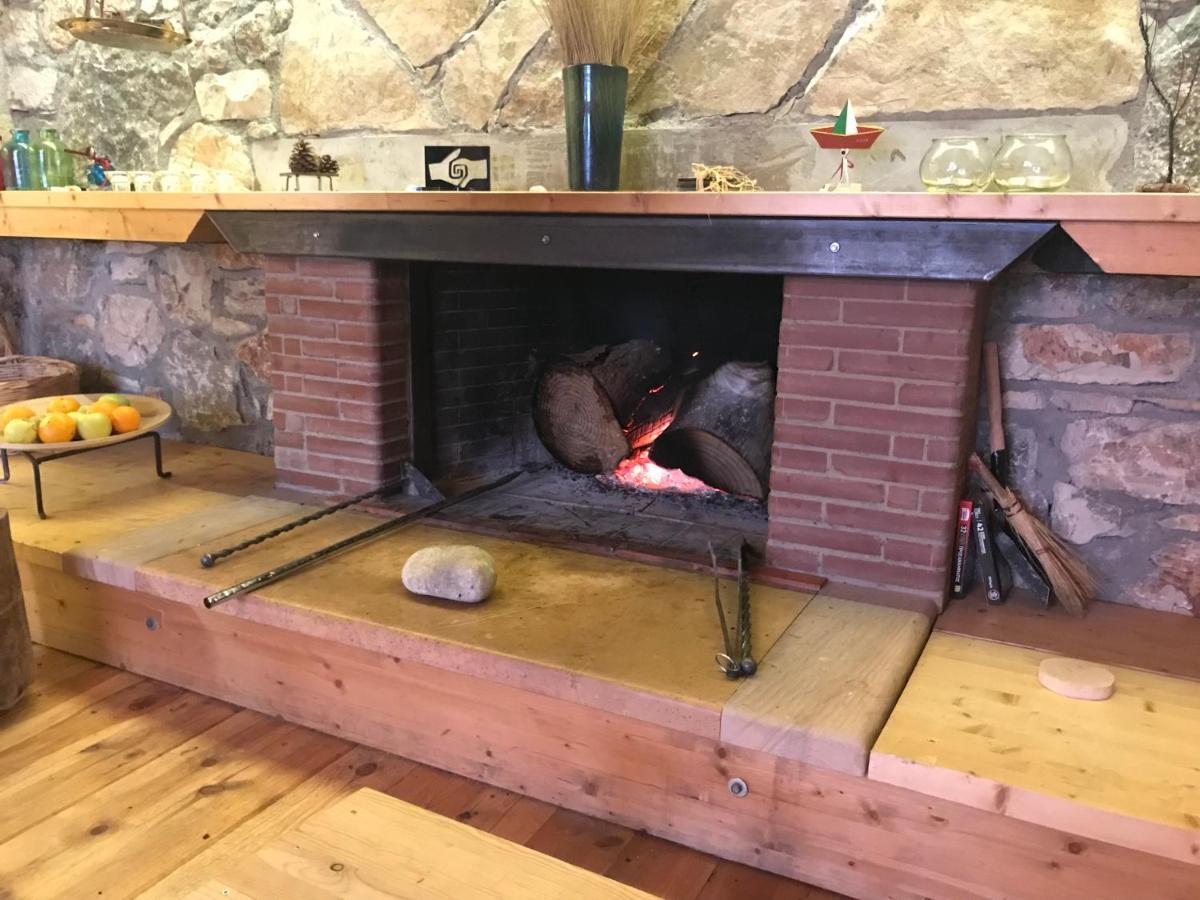 Chalet In The Forest 卡拉维塔 外观 照片